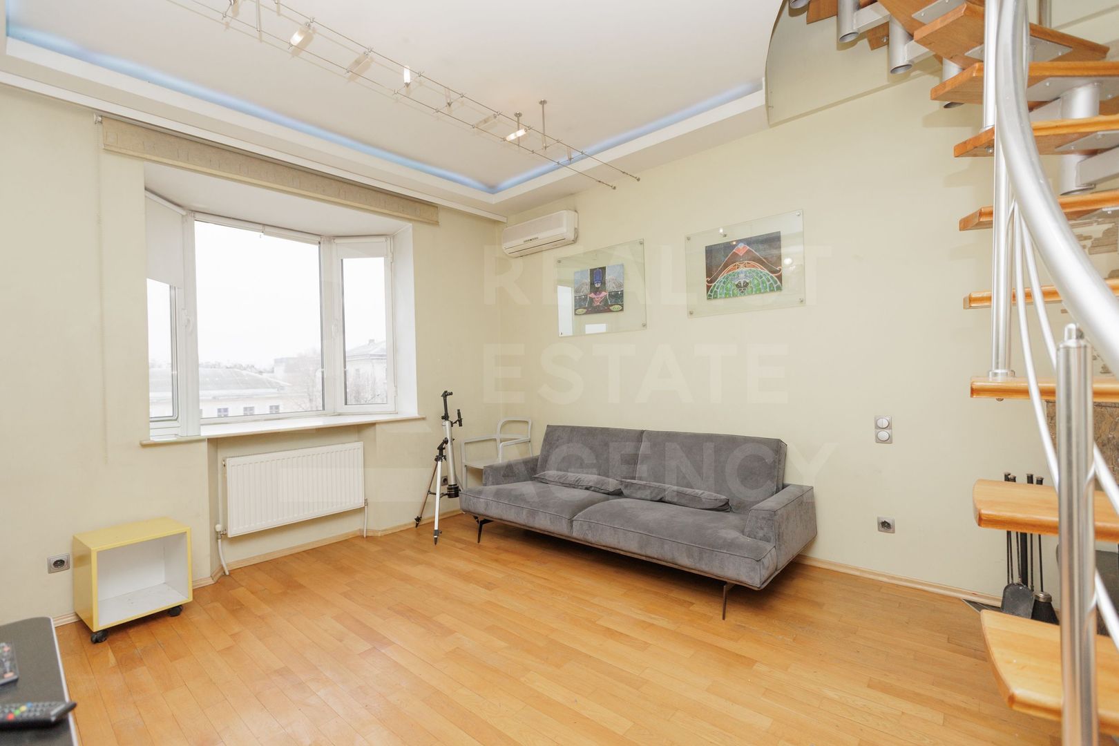 Vânzare, apartament, 3 camere, autonomă, strada Grigore Vieru, Centru - Poză 2