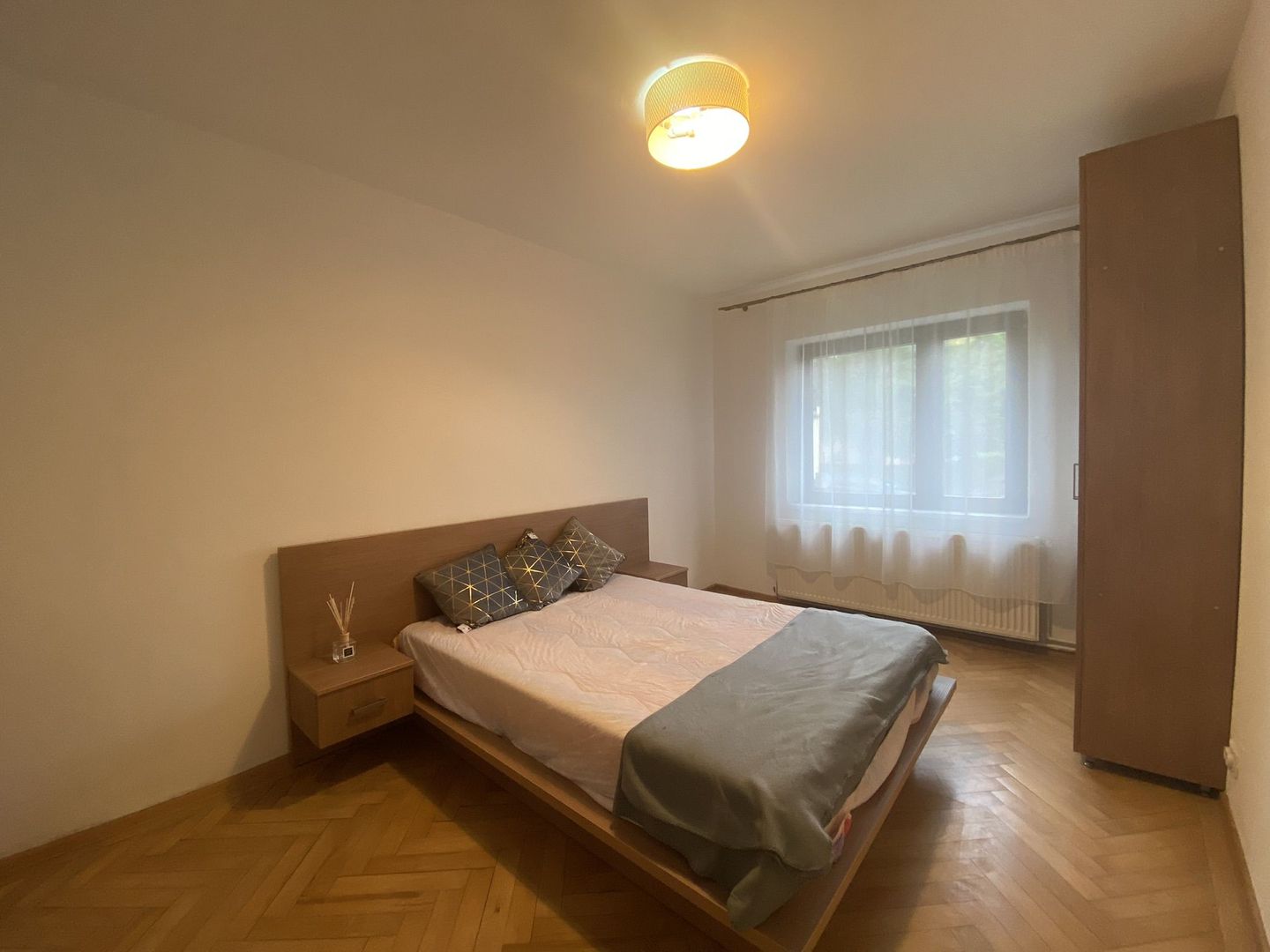 2 camere  Argintului - Tractorul - Poză 9