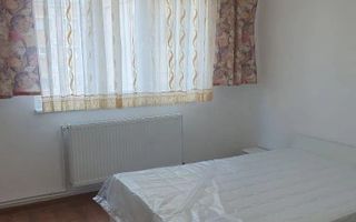 Apartament 3 camere,  Micro 21,et 3,renovat ,mobilat cu totul nou - Poză 1