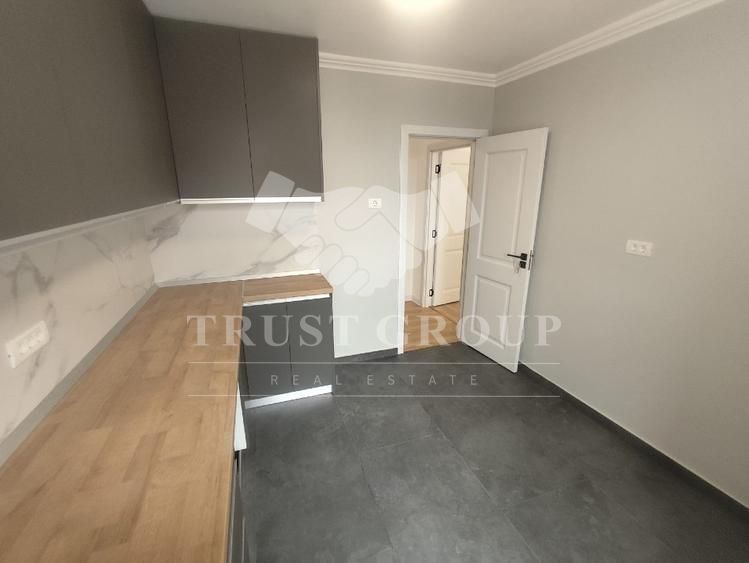 Apartament 3 camere 1 Mai | Imobil 1970 - Poză 6