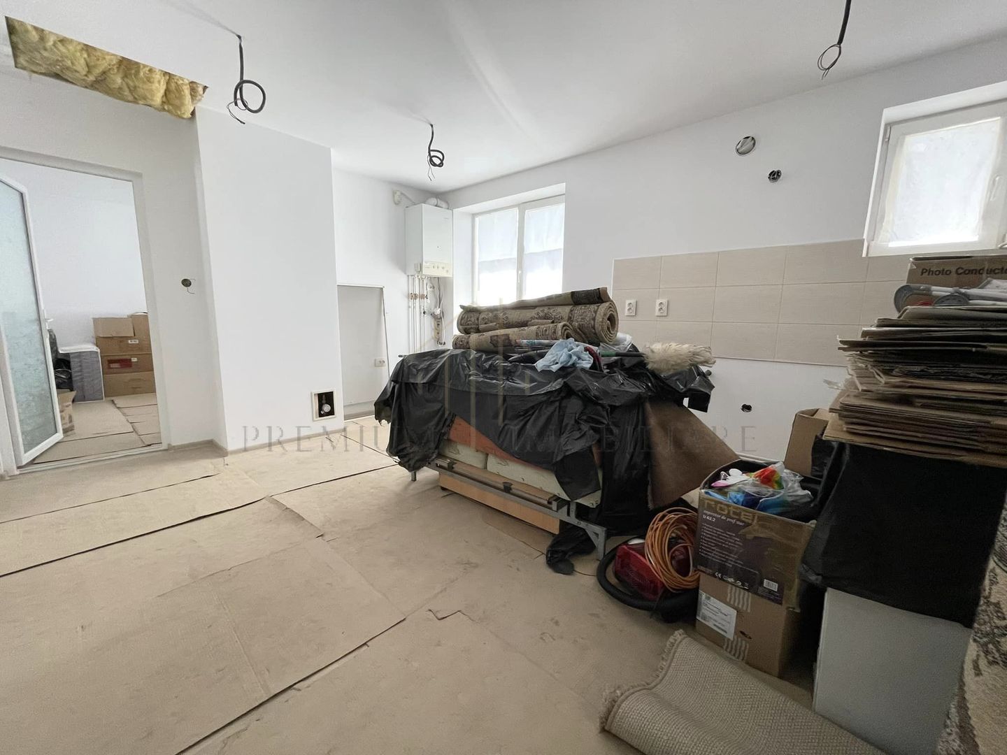 Apartament 3 Camere - Etaj 1 - La casute - Poză 4