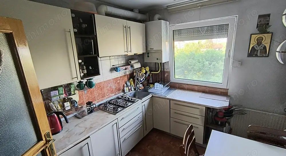 3 camere Circumvalatiunii decomandat centrala proprie - Poză 3