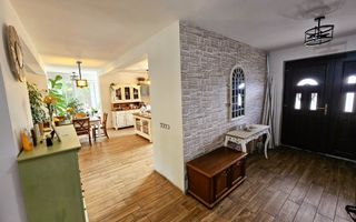 Casa noua, 6 camere, 2763 mp teren, comuna Vintu de Jos - Poză 4