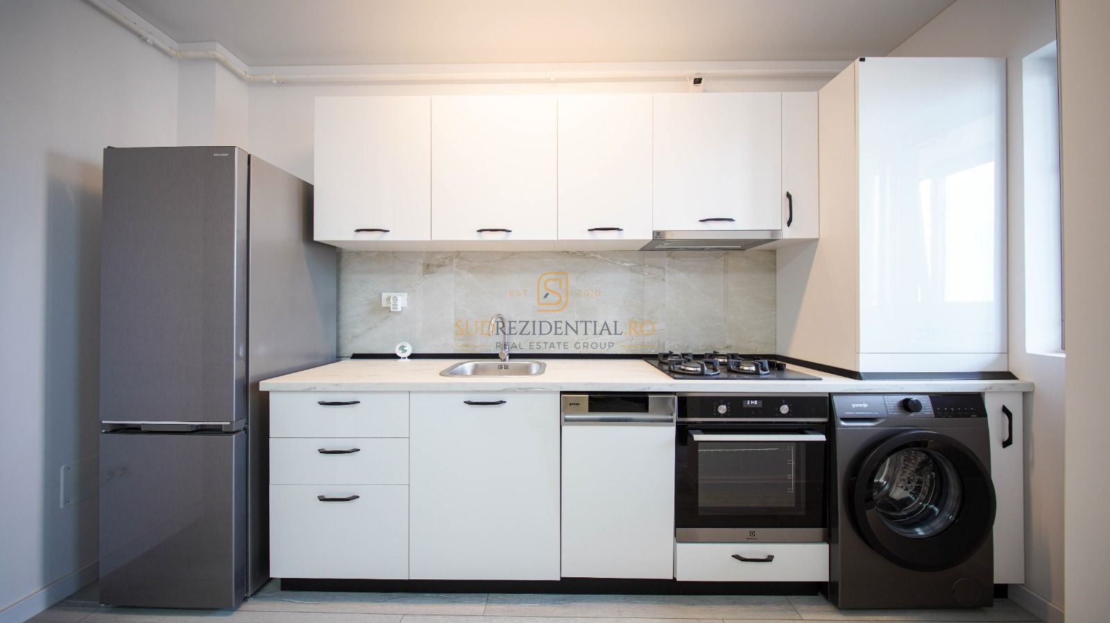 Garsoniera moderna,prima inchiriere - zona Biruintei, metrou Berceni - Poză 4