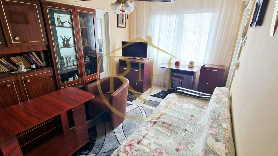 Inchiriez apartament cu 2 camere,clima centrala, zona Calea Sagului/ 300 euro. - Poză 7