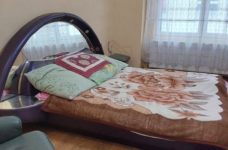 CASĂ ÎN CARANSEBEȘ \ ZONĂ CENTRALĂ / 150mp utili /DISPONIBILĂ IMEDIAT - Poză 1