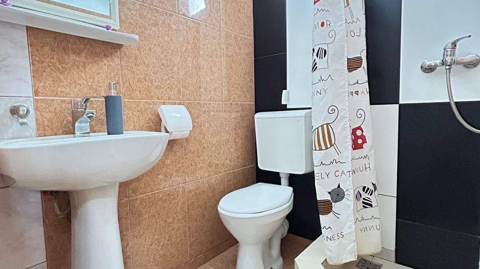 Afacere Turistică la Cheie | Pensiune 10 Camere | Eforie Nord - Poză 19