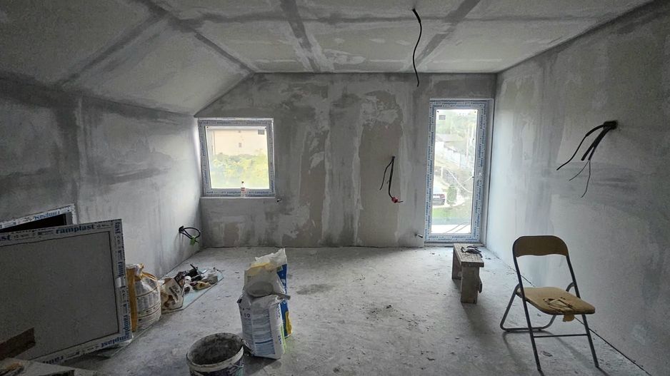 Vila noua, P+M, teren 350 mp - zona Bariera Traian - COMISION 0% - Poză 2