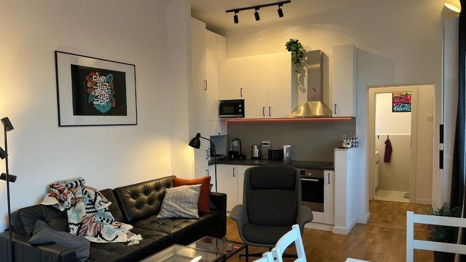 Apartament  3 camere, Centru Zona P-ta Muzeului Comision 0% - Poză 2