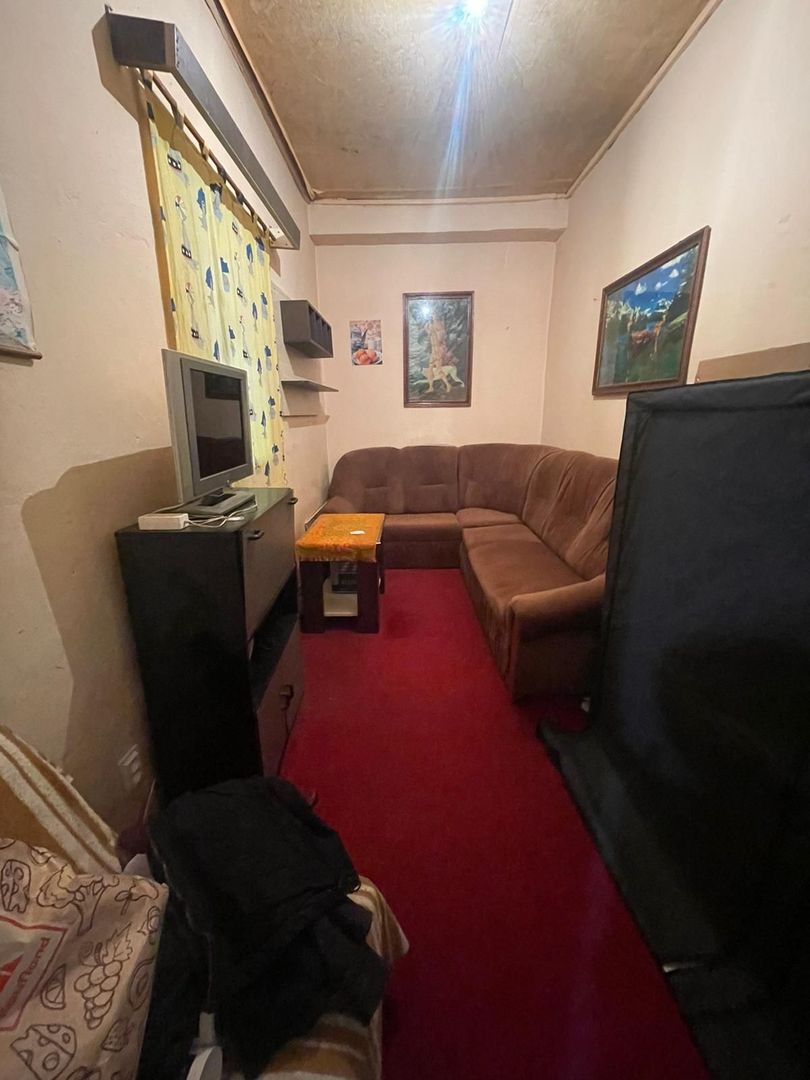 Apartament situat la casa de inchiriat cu 2 camere in Alba Iulia - Poză 2