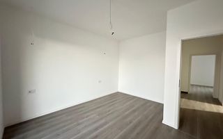 Duplex 1/2 4 camere, 3 băi, la strada principală Mosnita Veche - Poză 13