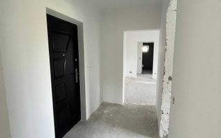 Apartament 4 camere | Etaj 3 cu lift | Zona Micro 16 - Poză 1