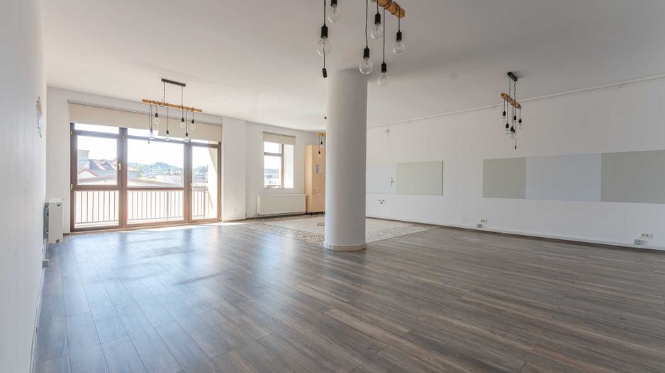 Birouri în zona Patria, Brașov - 2 locuri de parcare subterane - Poză 1