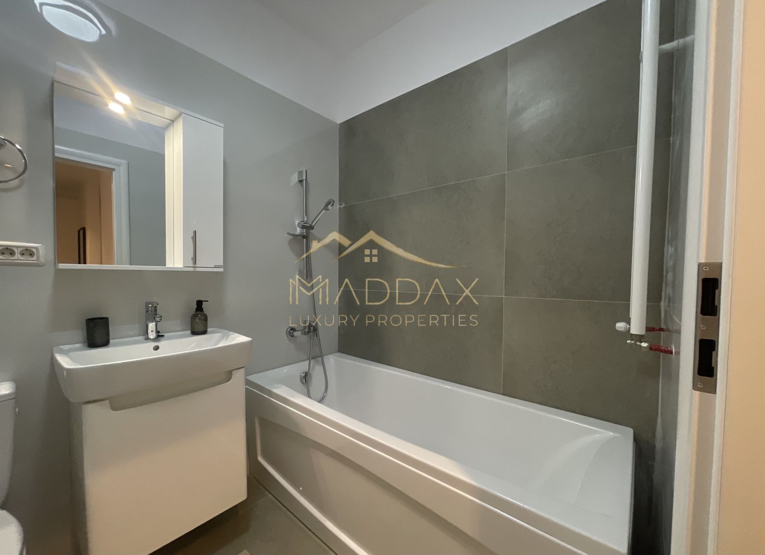 Apartament 2 camere**mobilat LUX//Central - Poză 10