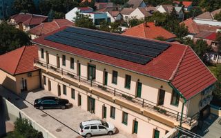 Business la cheie - Proprietate tip pensiune cu rating 9,8/10 Booking - Poză 1