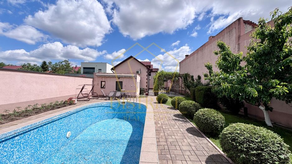 COM 0% Casa individuala spatioasa, piscina, garaj, anexe | Iosefin - Poză 1