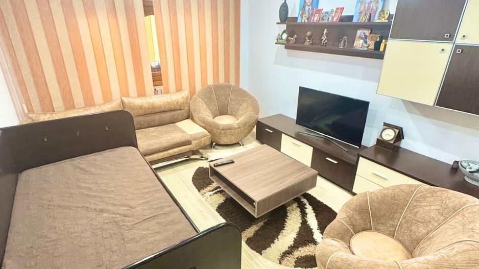 Apartament 2 camere cu terasă amenajată, Sos. București - Poză 1