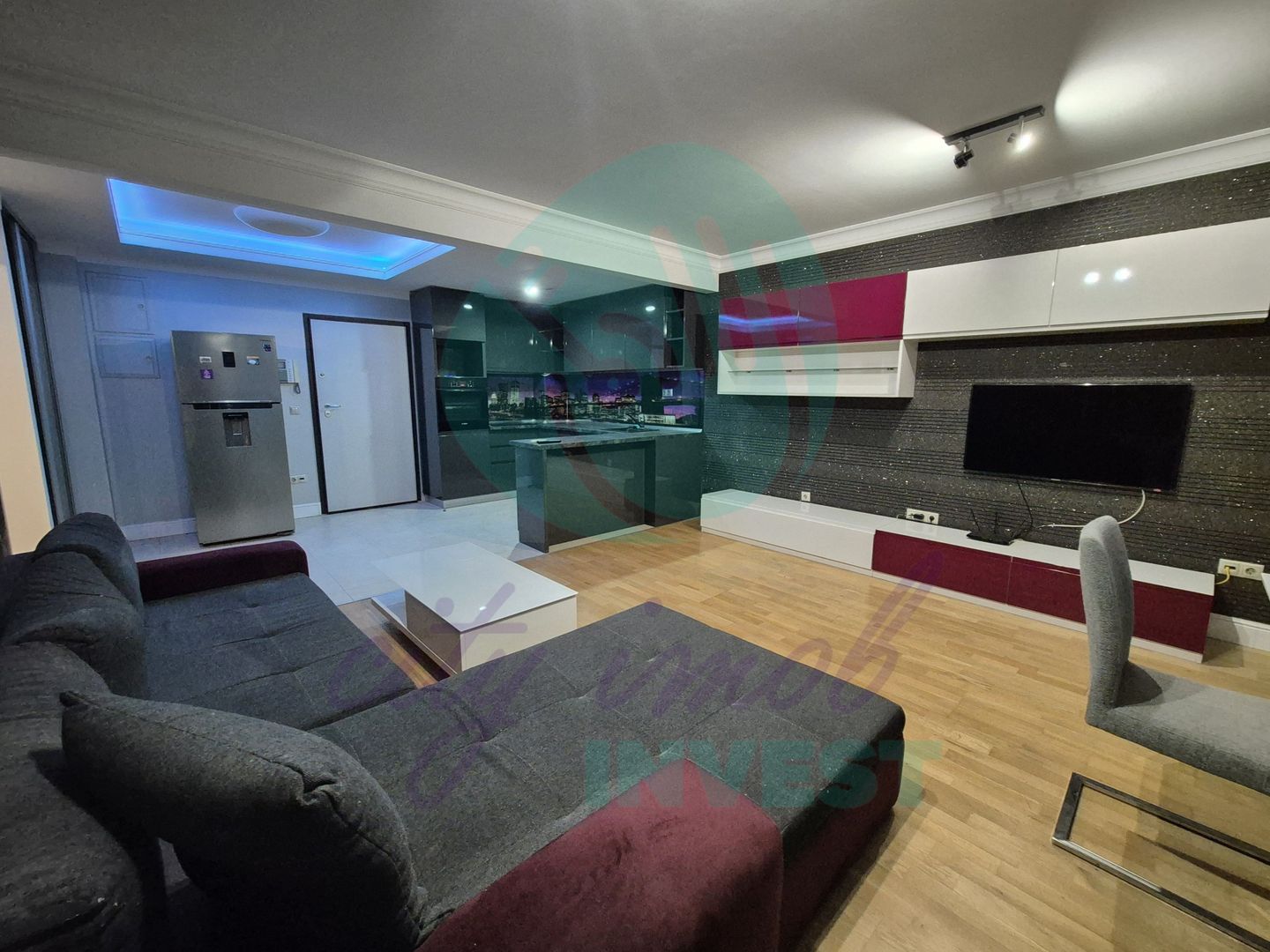 Inchiriere 2 camere cu vedere panoramica spre Lacul Tei - Poză 9