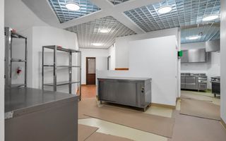 Pensiune 20 camere castelul Bran - Poză 17