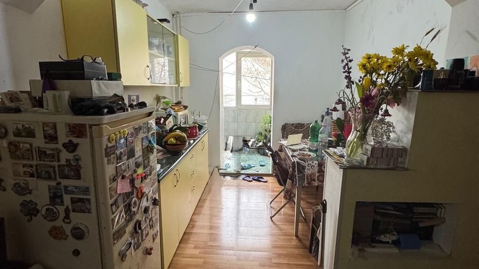 De vânzare apartament 2 camere - Poză 2
