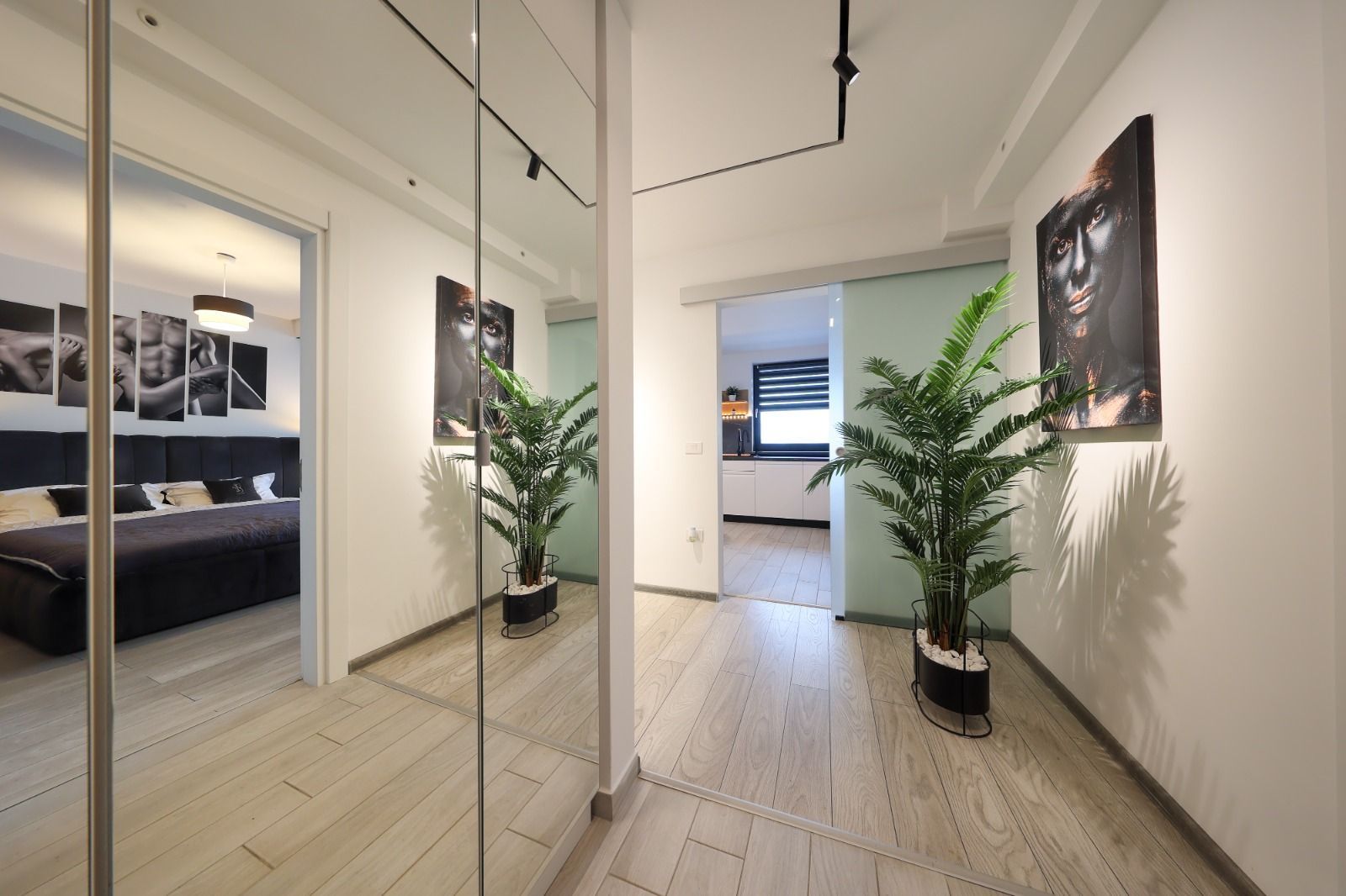 Apartament 2 camere,80 mp utili+parcare subterana-Coresi - Poză 4