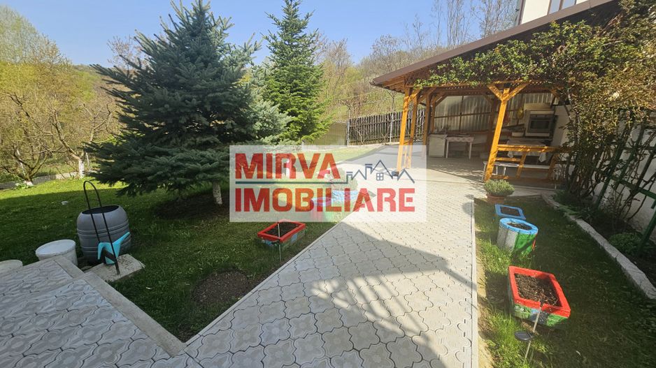 🏡 VILĂ ELEGANTĂ CU PRIVELIȘTE DEOSEBITĂ – VALENII DE MUNTE - Poză 30