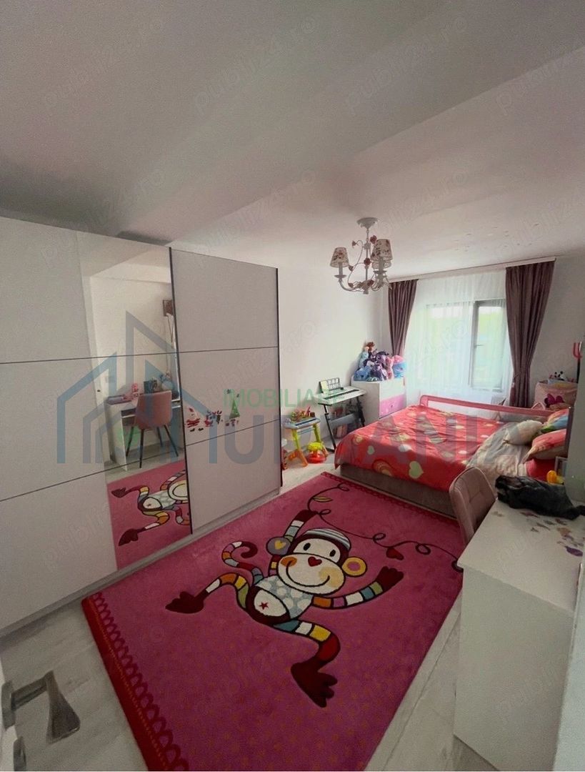 Casă triplex în Horpaz, Miroslava - mobilată sau nemobilată, parcare privată - Poză 4