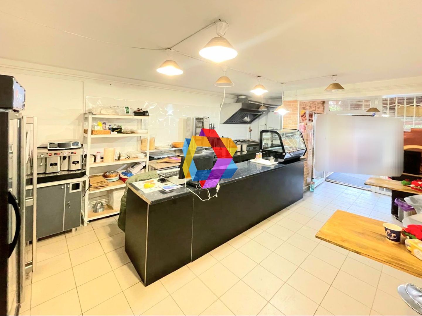 Spatiu comercial de închiriat cu vad, Brasov - 29 mp -  Spatii-comerciale-brasov - Poză 1