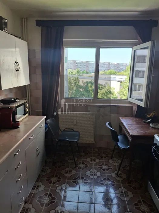 APARTAMENT 2 CAMERE/ 53 MP/ AN 1987/ SEC3/ - Poză 4