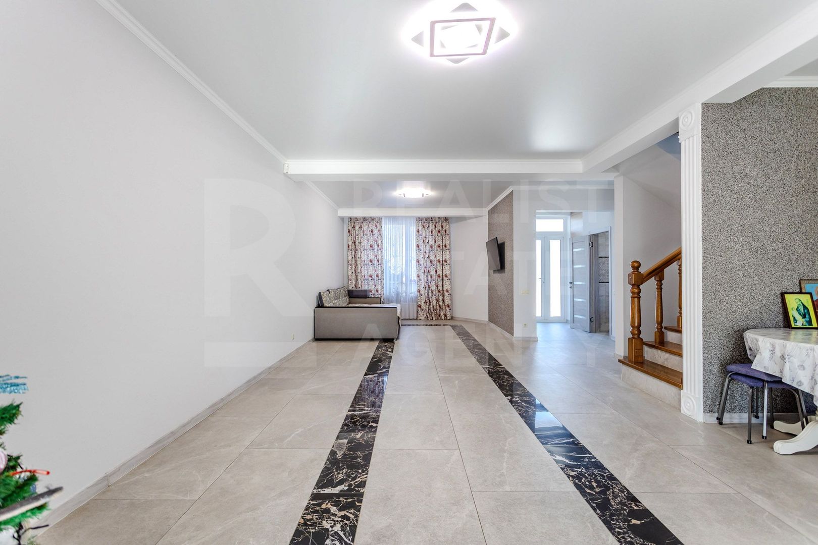 Vânzare, casă, 4 camere, str. Nicolae Dimo, or. Durlești - Poză 12