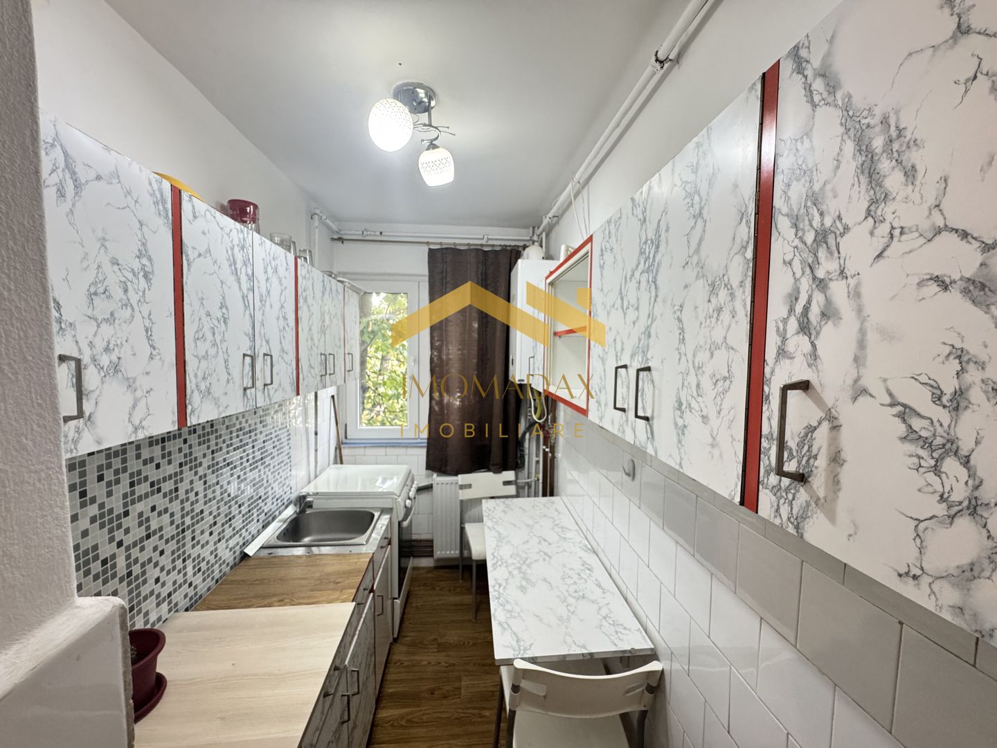 Apartament-4 camere- etaj 3- - Poză 9