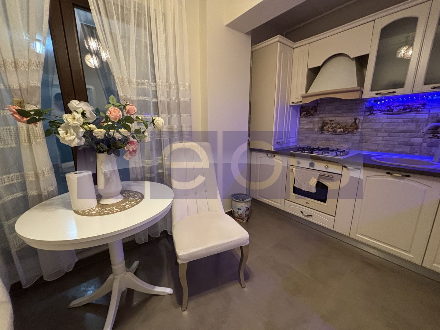 APARTAMENT 3 CAMERE | CURTE 35MP | DAMAROAIA - Poză 4