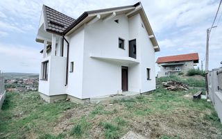 Casa individuala 5 camere, 2 bai, 120 mp, teren 300 mp, Sannicoara - Poză 2