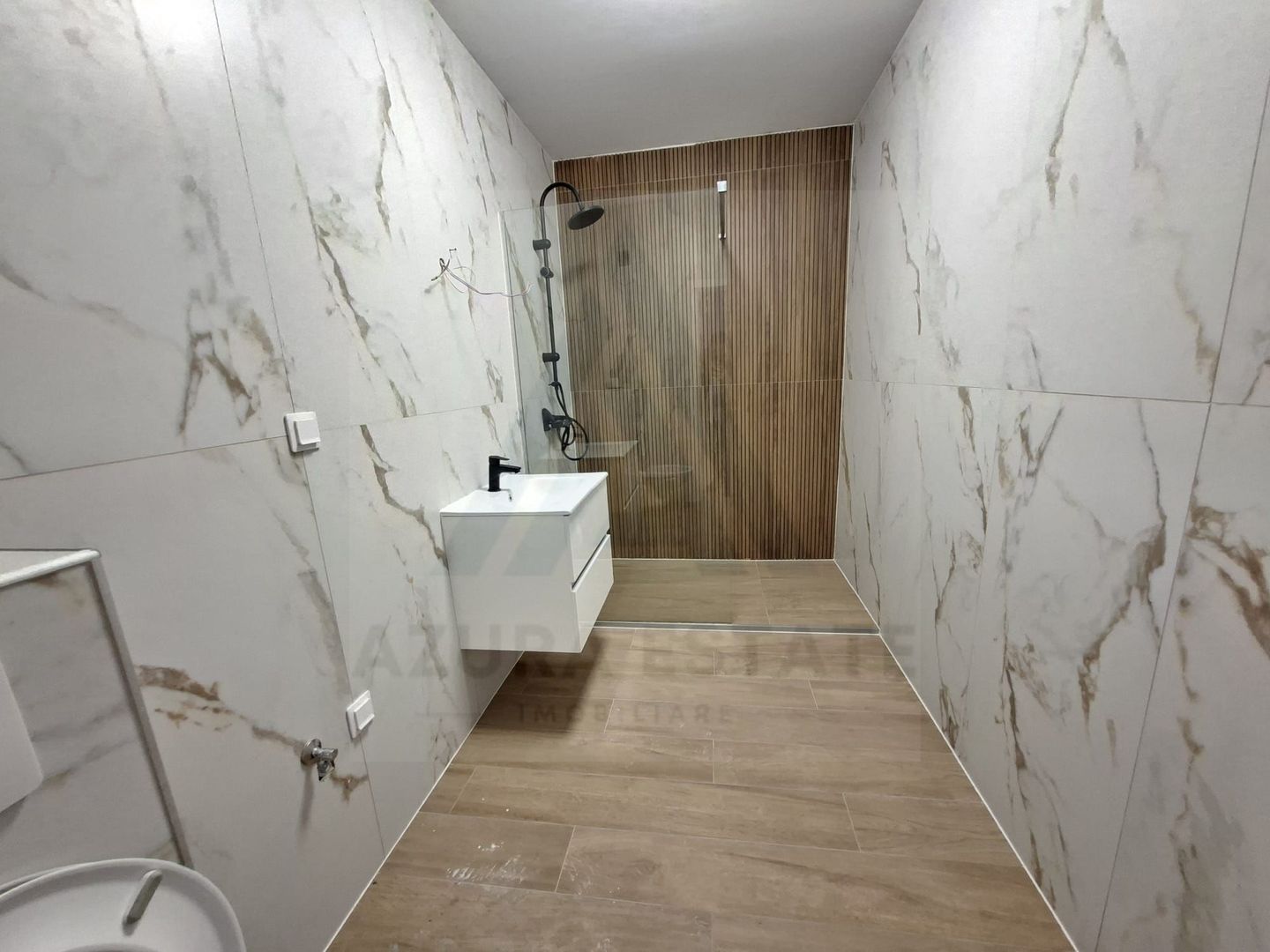 Apartament finisat modern 2 camere loggie si parcare pe Doamna Stanca - Poză 10