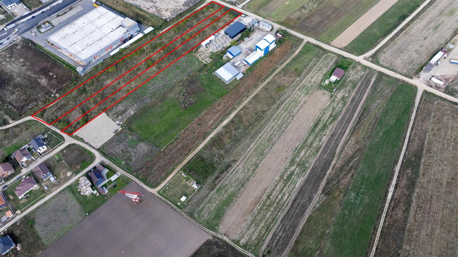 Teren intravilan industrial Osorhei - Poză 3