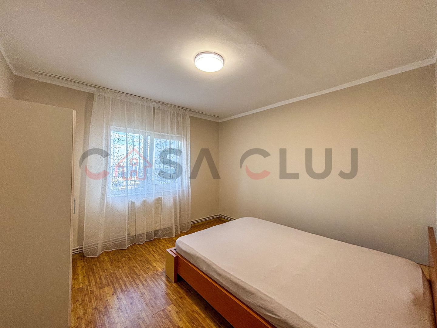 Zorilor, zona Sigma - 2 camere decomandat in bloc izolat termic - Poză 3