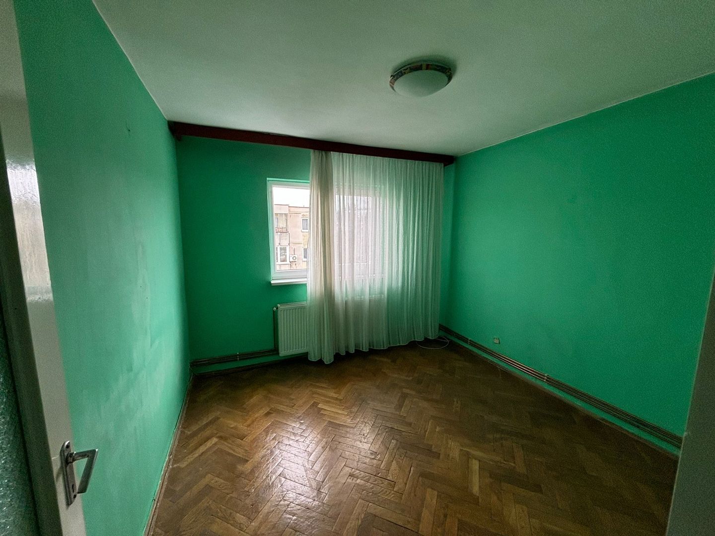 APARTAMENT CU 4 CAMERE ZONA DÂMBU CU 90mp - Poză 8