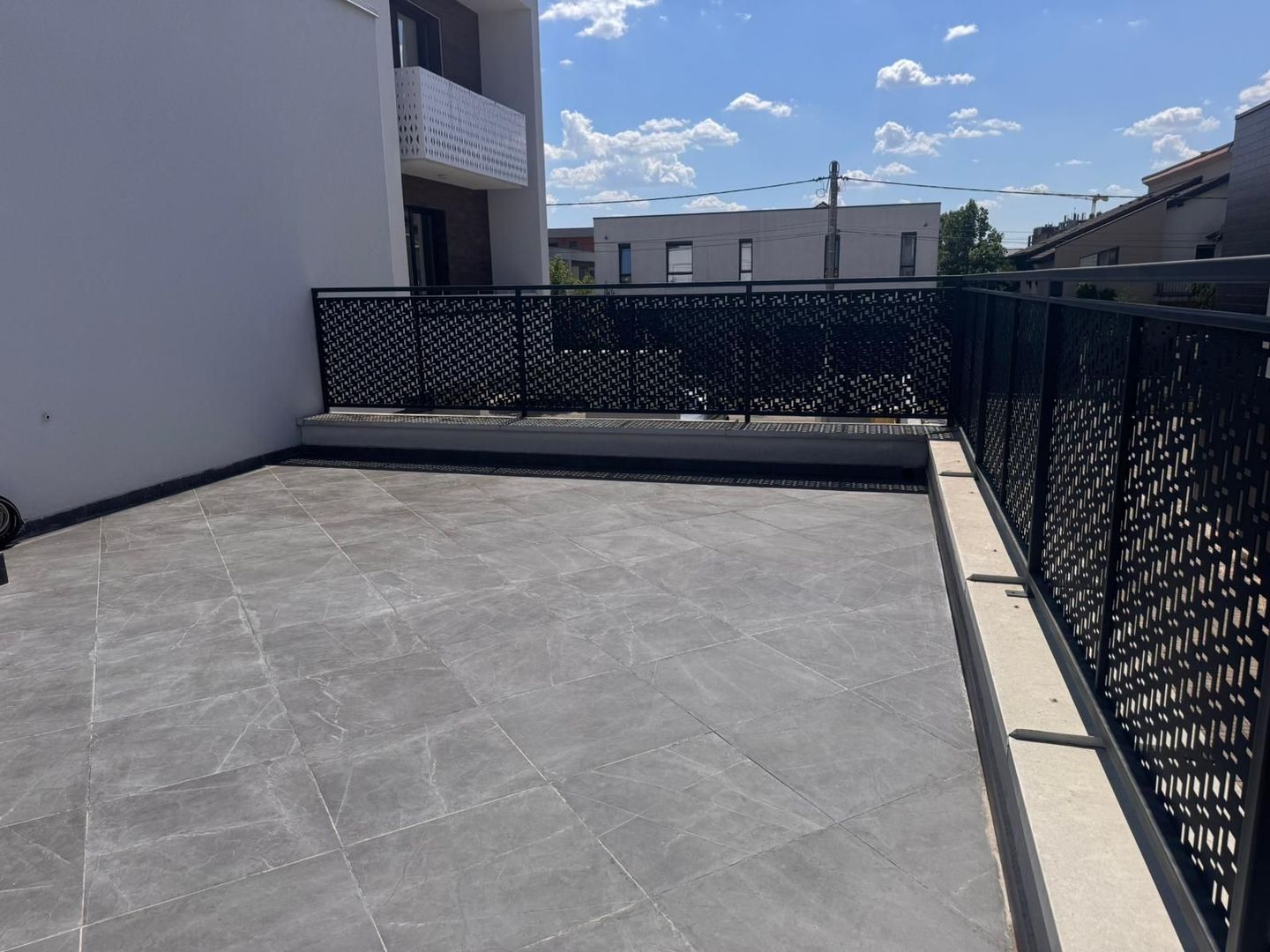 Apartament frumos cu loc de parcare si terasa 40mp - Poză 25