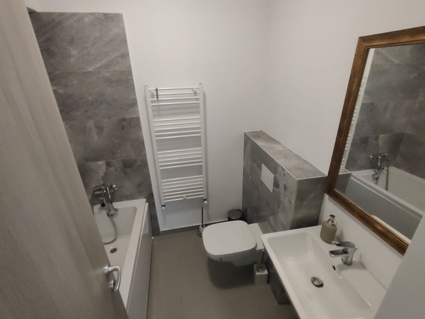 Apartament 3 camere Piata Muncii | Decebal | Calarasi | Comision 0 % - Poză 13