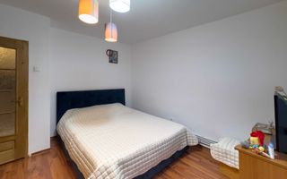 Apartament 2 camere decomandat, renovat,mobilat,utilat,centrala - Poză 4