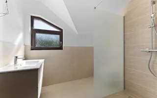 Eleganta, Confortul, Calitatea, liniste Vila P+M Garaj Pecica Arad - Poză 17