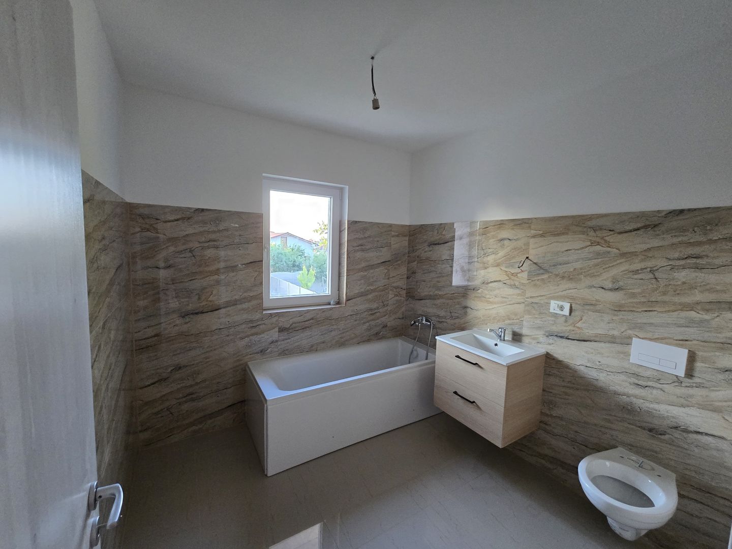 Sanandrei, Drum Asfaltat, Teren Generos, Buc Separata, 3 Dor, 2 Bai, dressing - Poză 6