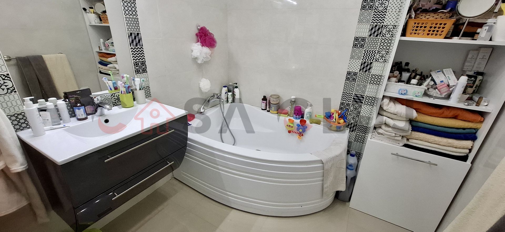 Apartament modern, într-un bloc cu doar 3 etaje – confort, liniște și calitate - Poză 8