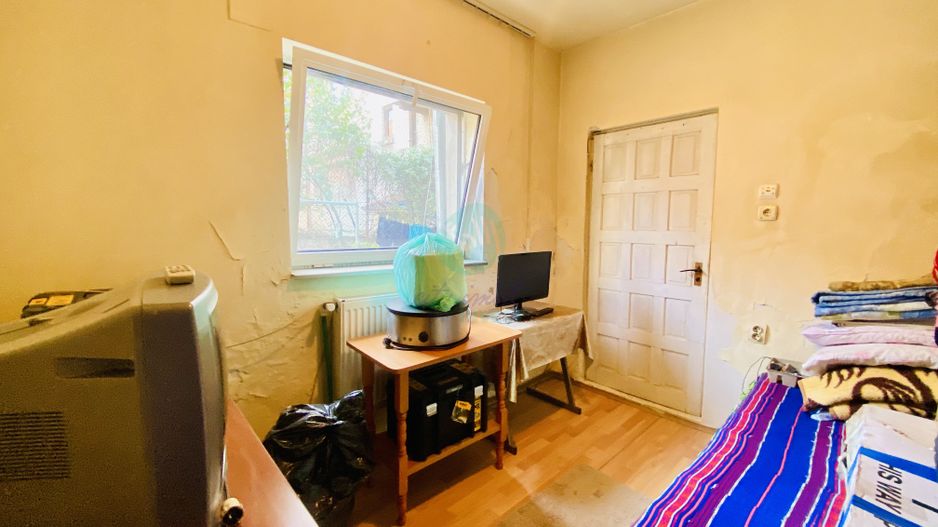 Casa singura in curte  in zona Unirii-Calea Calarasilor - Poză 6