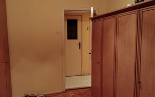 3 cam decomandat Torontalului etaj 1 - Poză 2