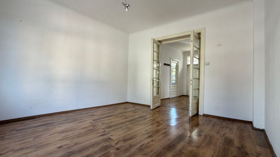 Parte de casă cu 3 camere, curte proprie și teren – Str. Ion Baiulescu - Poză 8