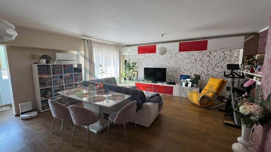 Apartament 3 camere premium, Nicolina Rond Vechi, 80 mp utili, etaj 1, bloc 1989 - Poză 1