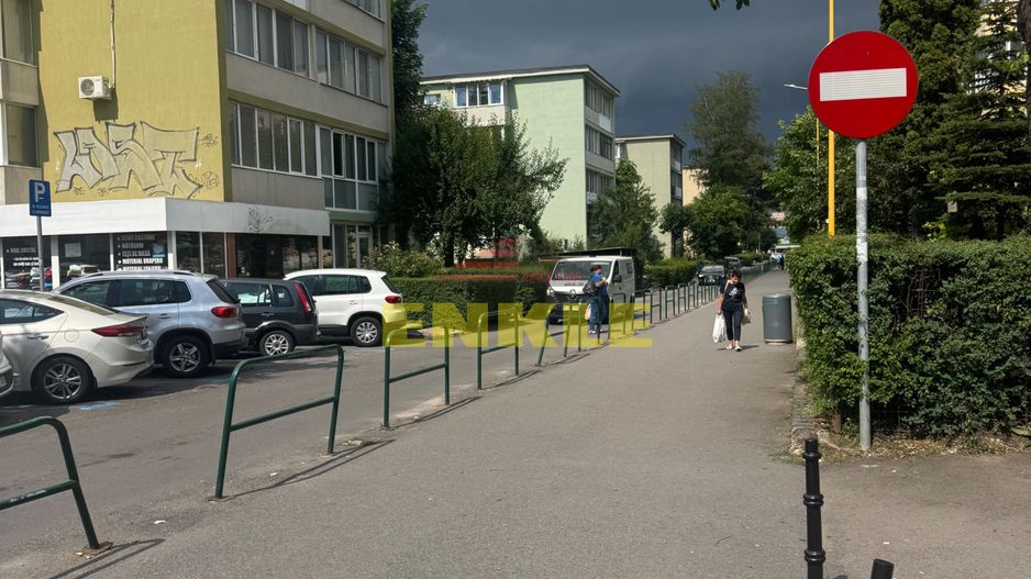 Vand spatiu comercial Brasov ,str.Jupiter, 48mp pret negociabil! - Poză 3
