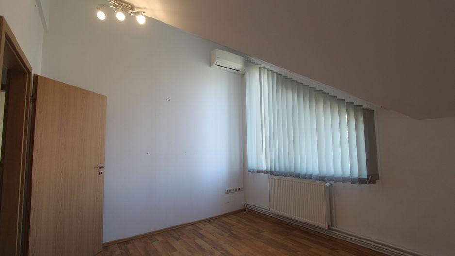 Birouri la casa - 120 mp, zona Circumvalatiunii - Poză 20