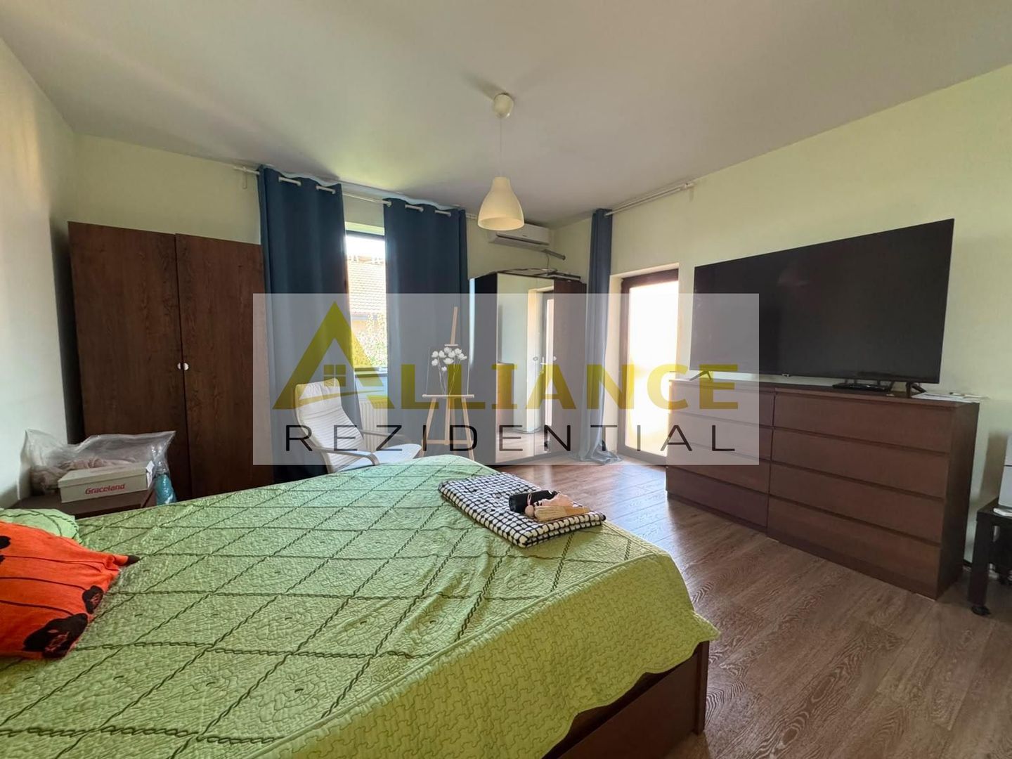 EXCLUSIVITATE - VILA INDIVIDUALĂ P+1+M+pod - Poză 11